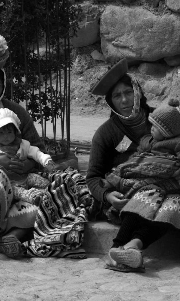 GRUPO DE INICIATIVA NACIONAL POR LOS DERECHOS DEL NIÑO  "Por que soñanos con otro mundo posible"...